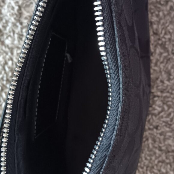 Black signature demi Coach shoulder bag - Picture 3 of 4